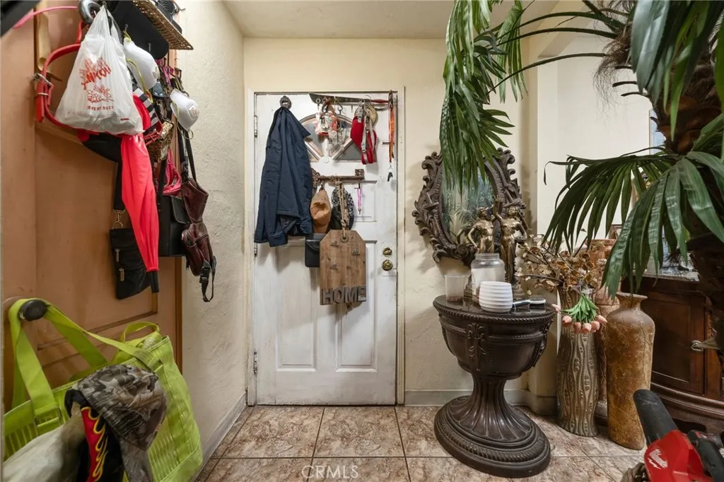 19597 Jurupa Avenue, Bloomington, California 92316 home-pic-8