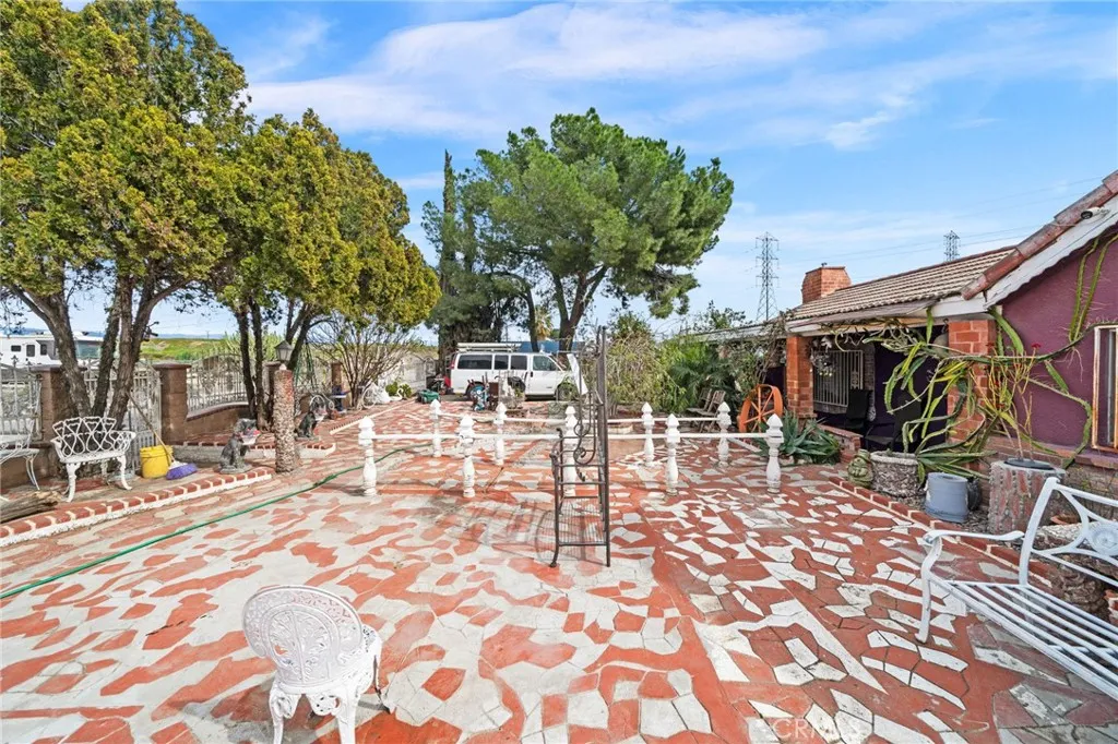 19597 Jurupa Avenue, Bloomington, California 92316 home-pic-4
