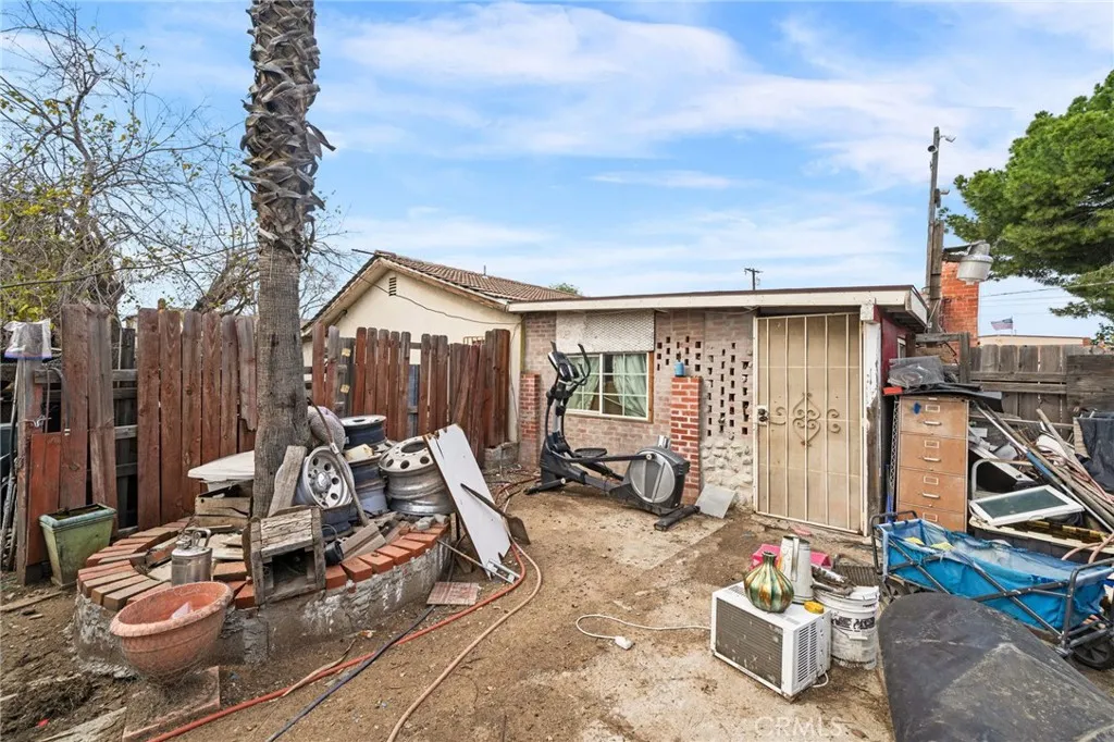 19597 Jurupa Avenue, Bloomington, California 92316 home-pic-26