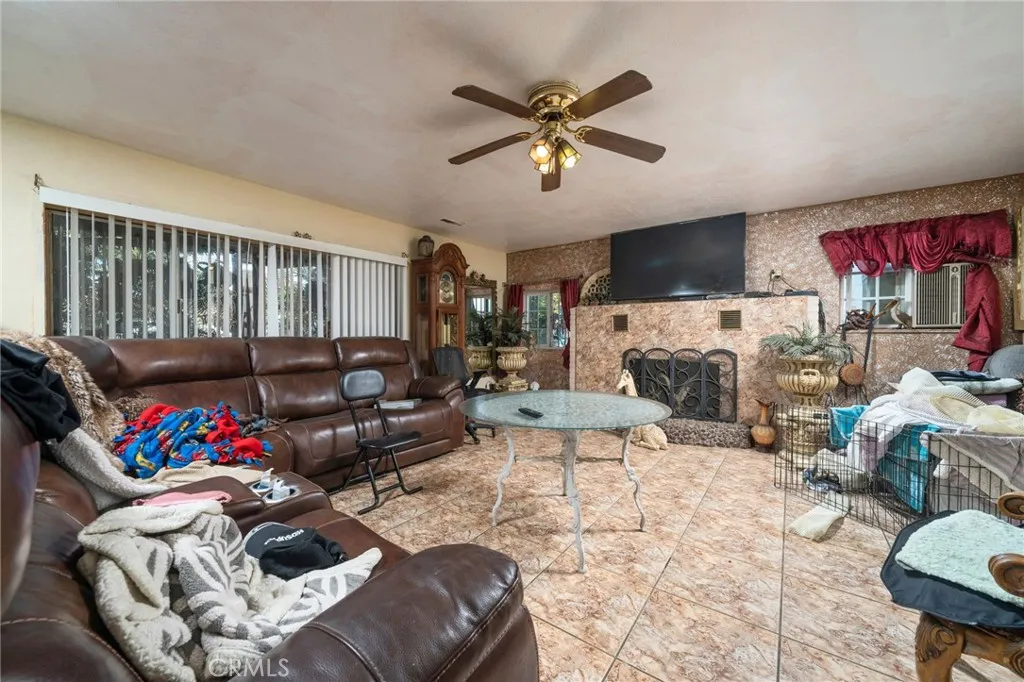19597 Jurupa Avenue, Bloomington, California 92316 home-pic-9