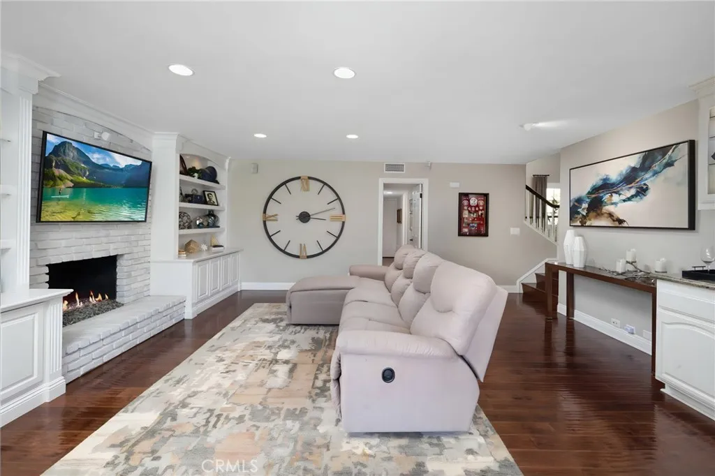 4260 Dogwood, Seal Beach, California 90740 home-pic-14