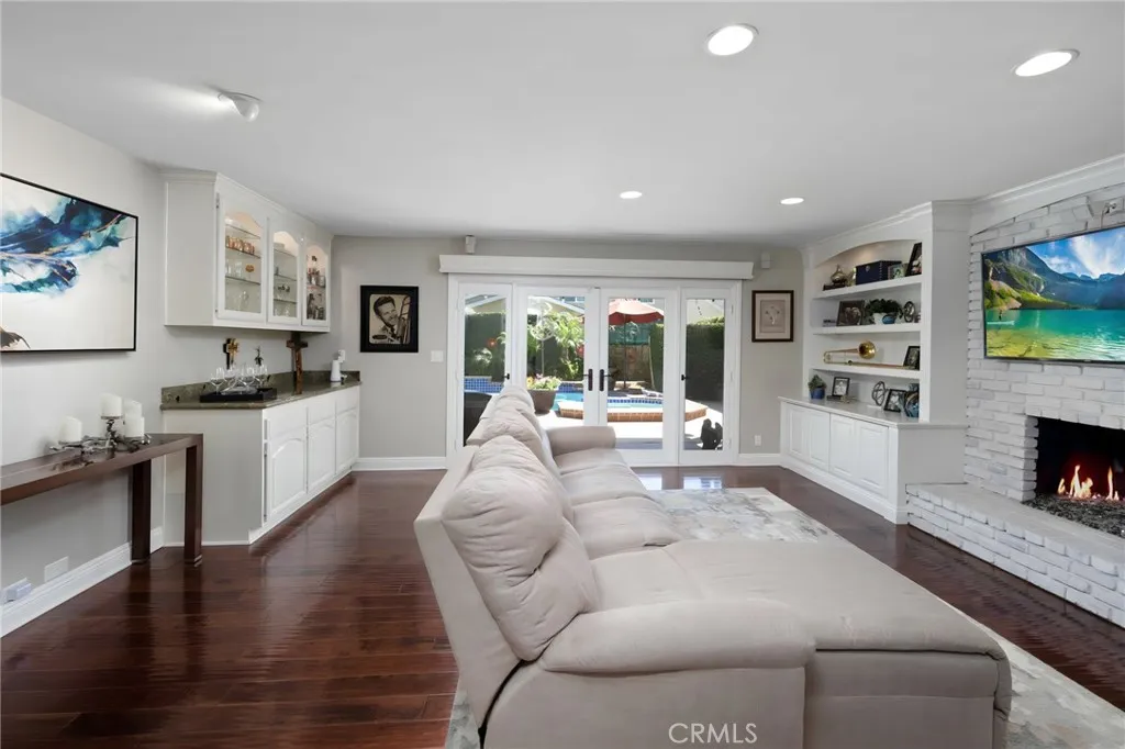 4260 Dogwood, Seal Beach, California 90740 home-pic-13