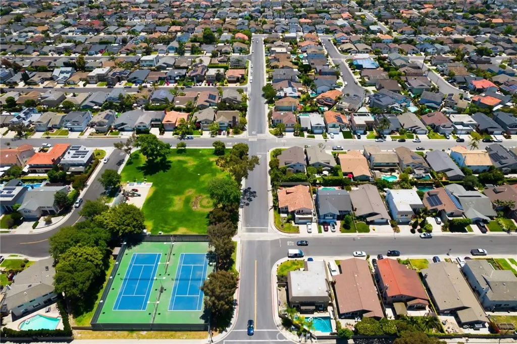4260 Dogwood, Seal Beach, California 90740 home-pic-43
