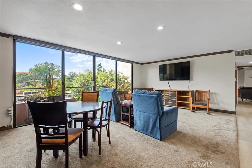 24055 W Paseo Del Lago 253, Laguna Woods, California 92637 home-pic-5