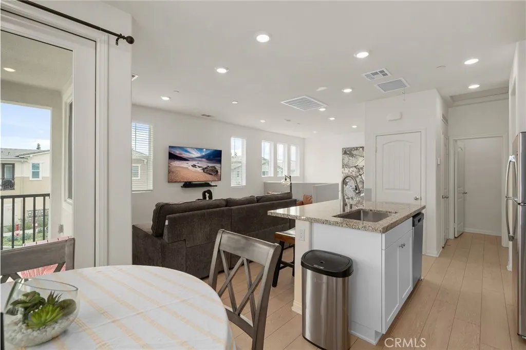 16570 Wyndham 12, Fontana, California 92336 home-pic-5