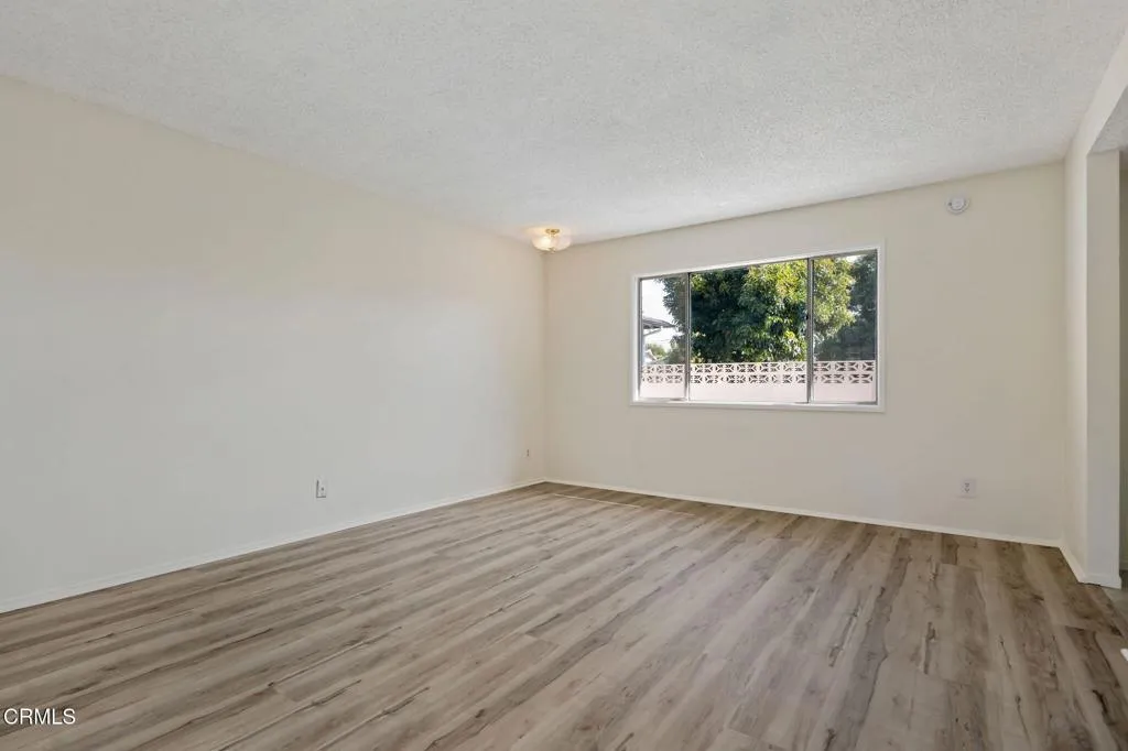 143 Taft Avenue, Ventura, California 93003 home-pic-8