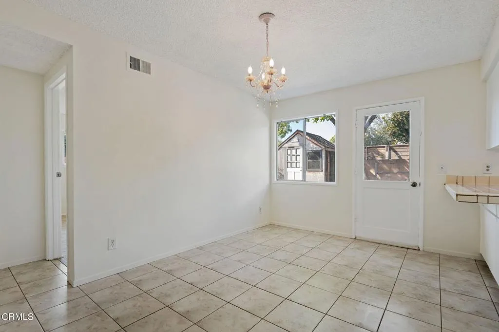 143 Taft Avenue, Ventura, California 93003 home-pic-14