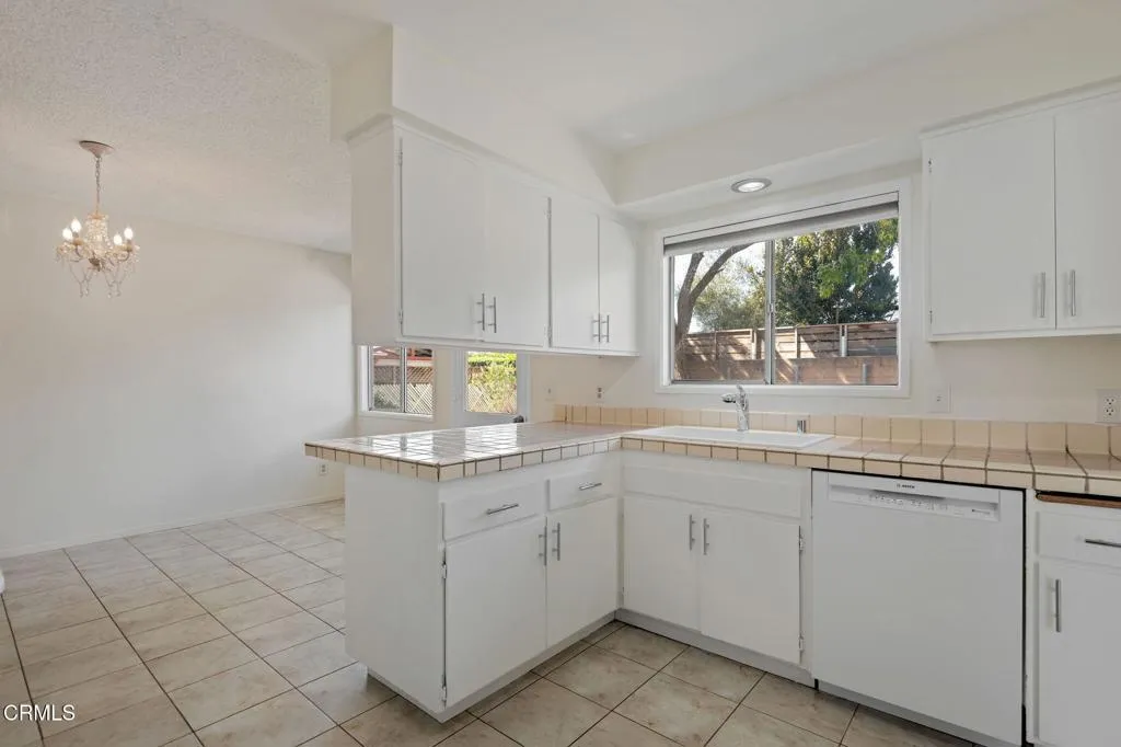 143 Taft Avenue, Ventura, California 93003 home-pic-12