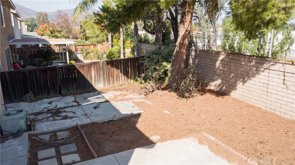 323 Camden Court, Corona, California 92879 home-pic-37