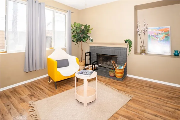 323 Camden Court, Corona, California 92879