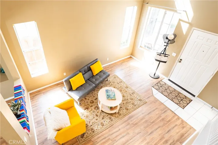 323 Camden Court, Corona, California 92879