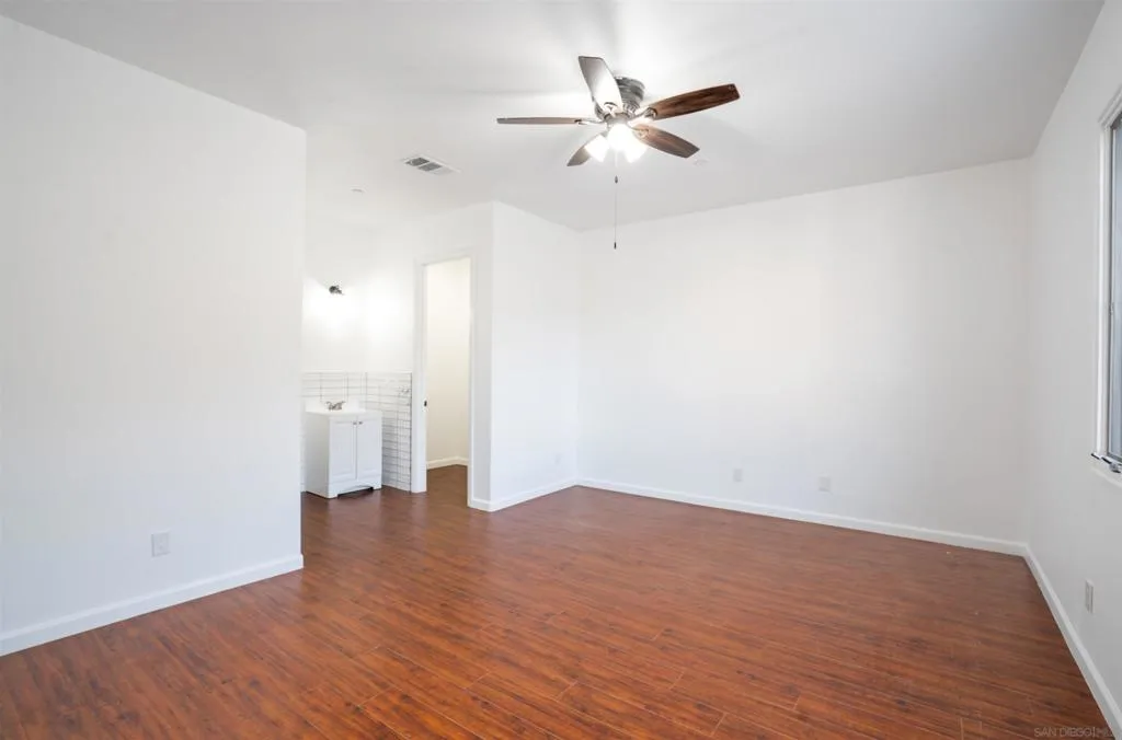 3034 Mountain View Dr, Escondido, California 92027 home-pic-37