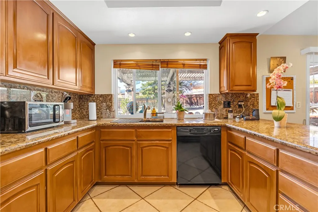 795 Marlboro, Claremont, California 91711 home-pic-16