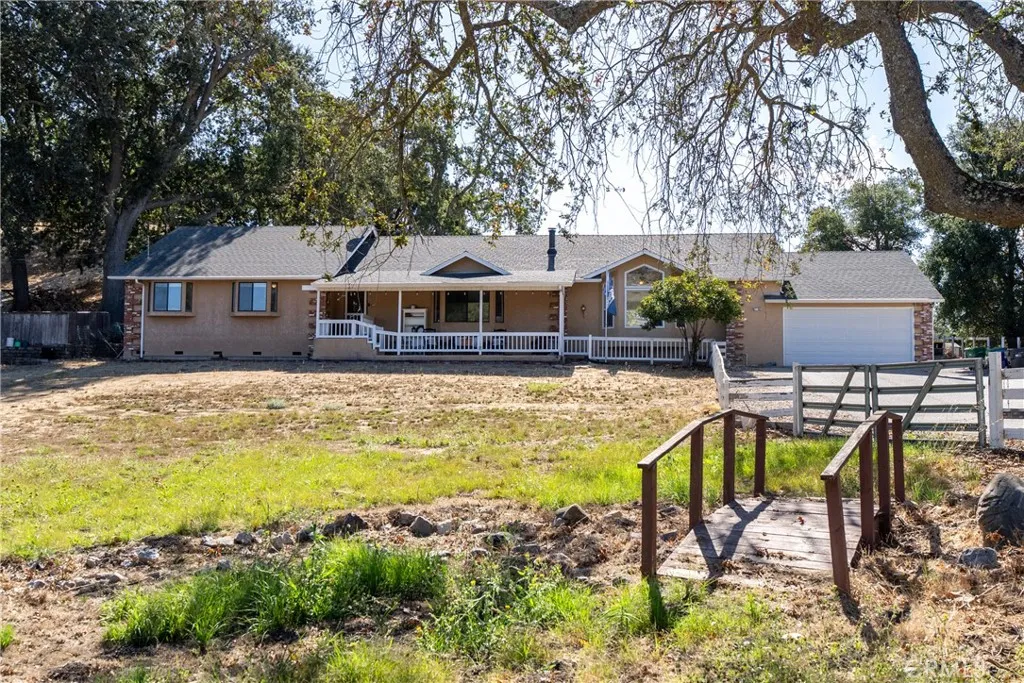 3880 Ardilla, Atascadero, California 93422 home-pic-1