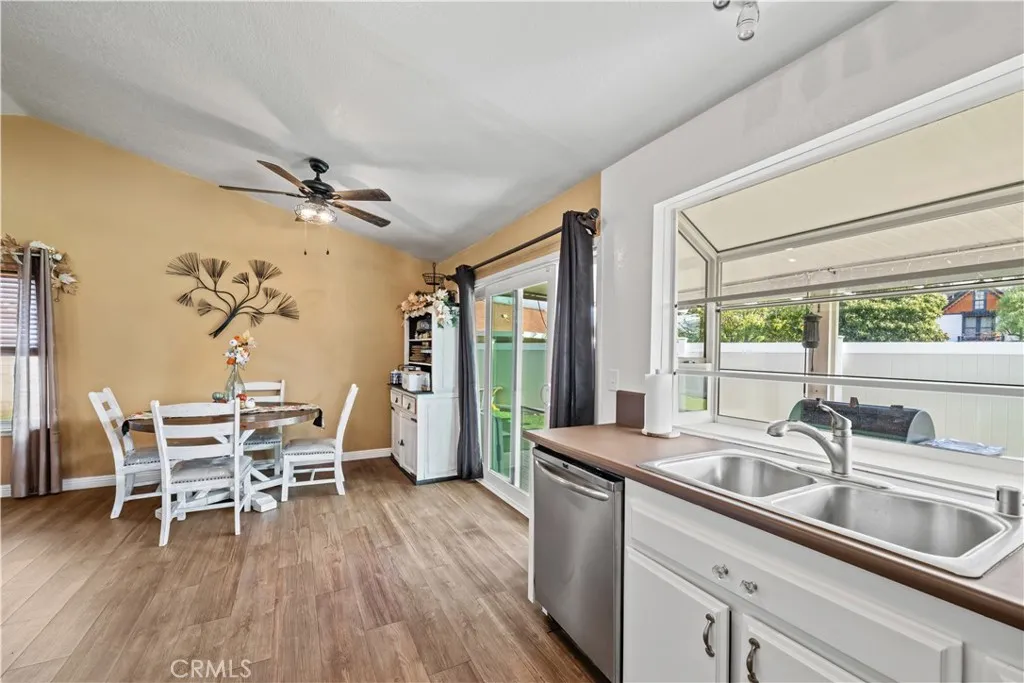 6552 Farmington Drive, Riverside, California 92504 home-pic-22