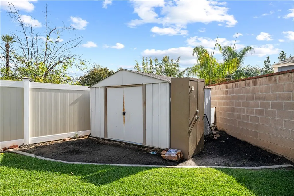 6552 Farmington Drive, Riverside, California 92504 home-pic-41