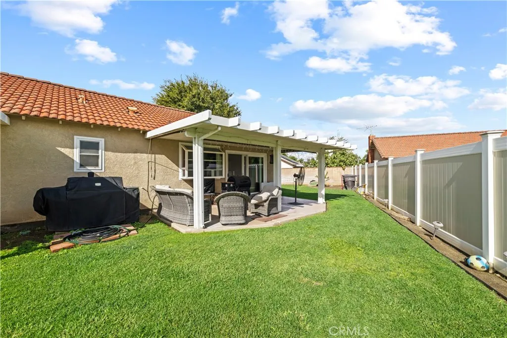 6552 Farmington Drive, Riverside, California 92504 home-pic-3