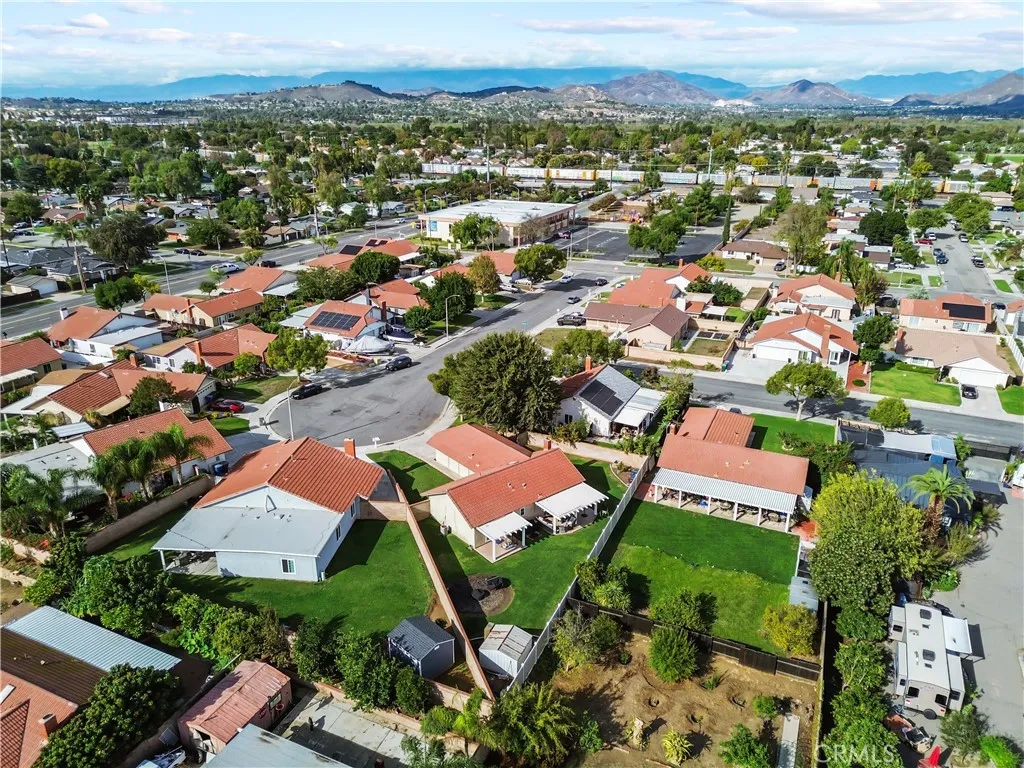 6552 Farmington Drive, Riverside, California 92504 home-pic-14
