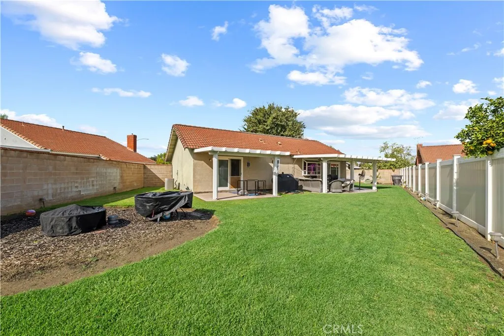 6552 Farmington Drive, Riverside, California 92504 home-pic-6