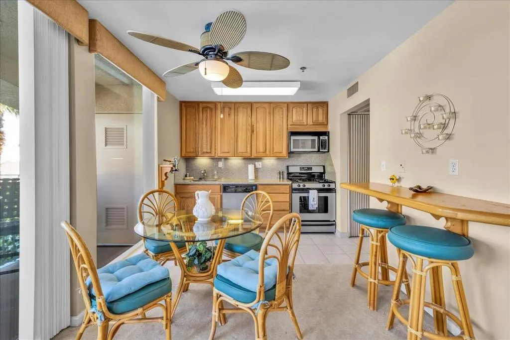 1555 N Chaparral Road 323, Palm Springs, California 92262 home-pic-6