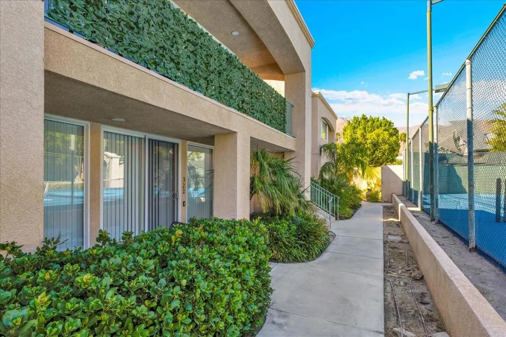 1555 N Chaparral Road 323, Palm Springs, California 92262 home-pic-3