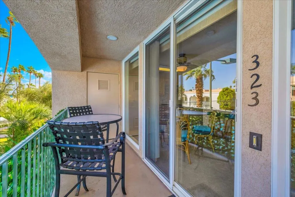 1555 N Chaparral Road 323, Palm Springs, California 92262 home-pic-21