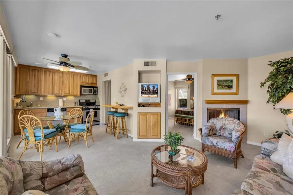 1555 N Chaparral Road 323, Palm Springs, California 92262 home-pic-10