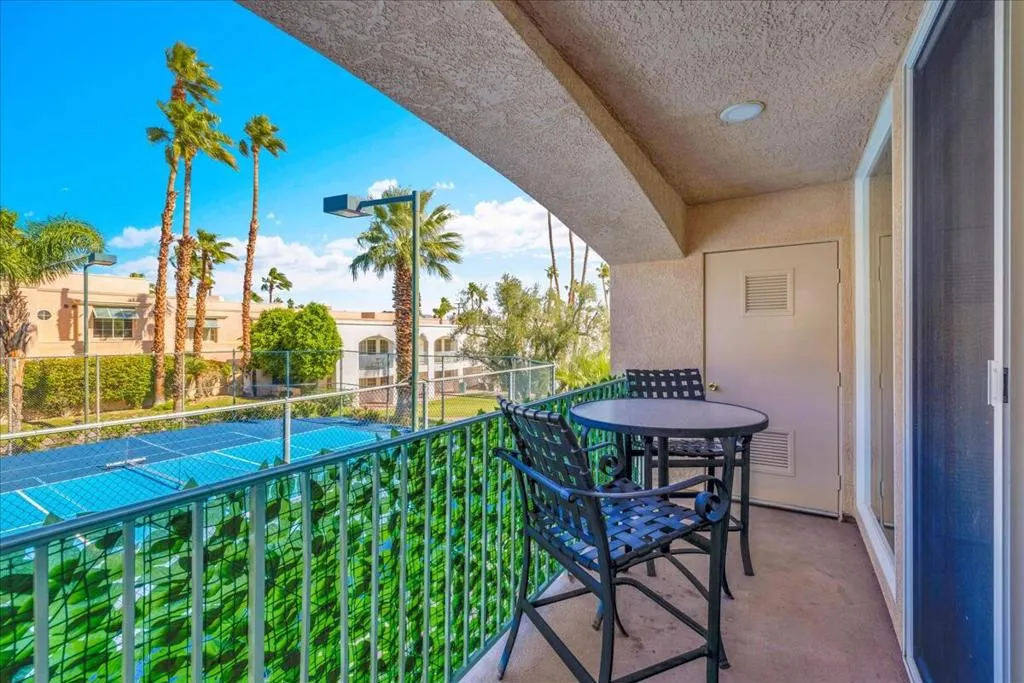 1555 N Chaparral Road 323, Palm Springs, California 92262 home-pic-20