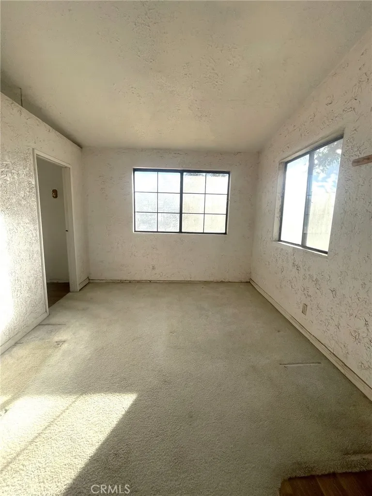 15900 Mesquite, Hesperia, California 92345 home-pic-36
