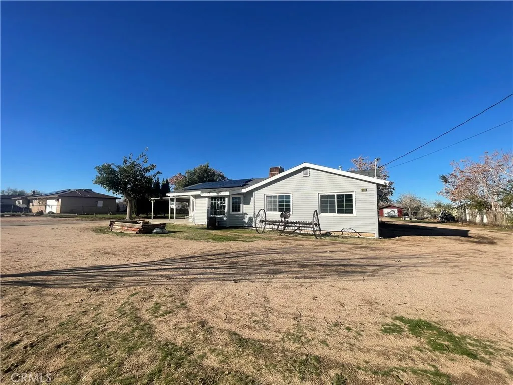 15900 Mesquite, Hesperia, California 92345 home-pic-3
