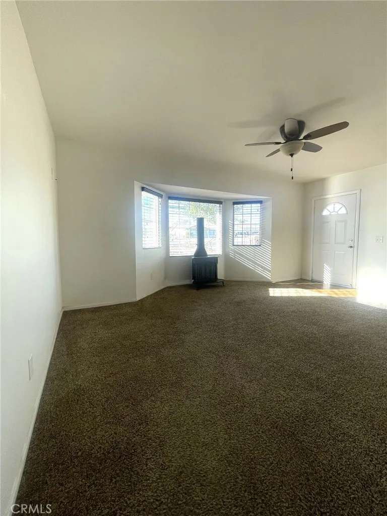 15900 Mesquite, Hesperia, California 92345 home-pic-30