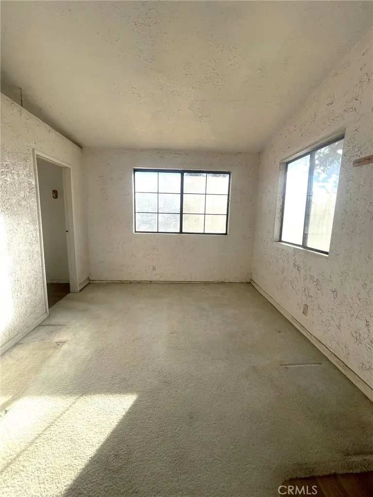 15900 Mesquite, Hesperia, California 92345 home-pic-12