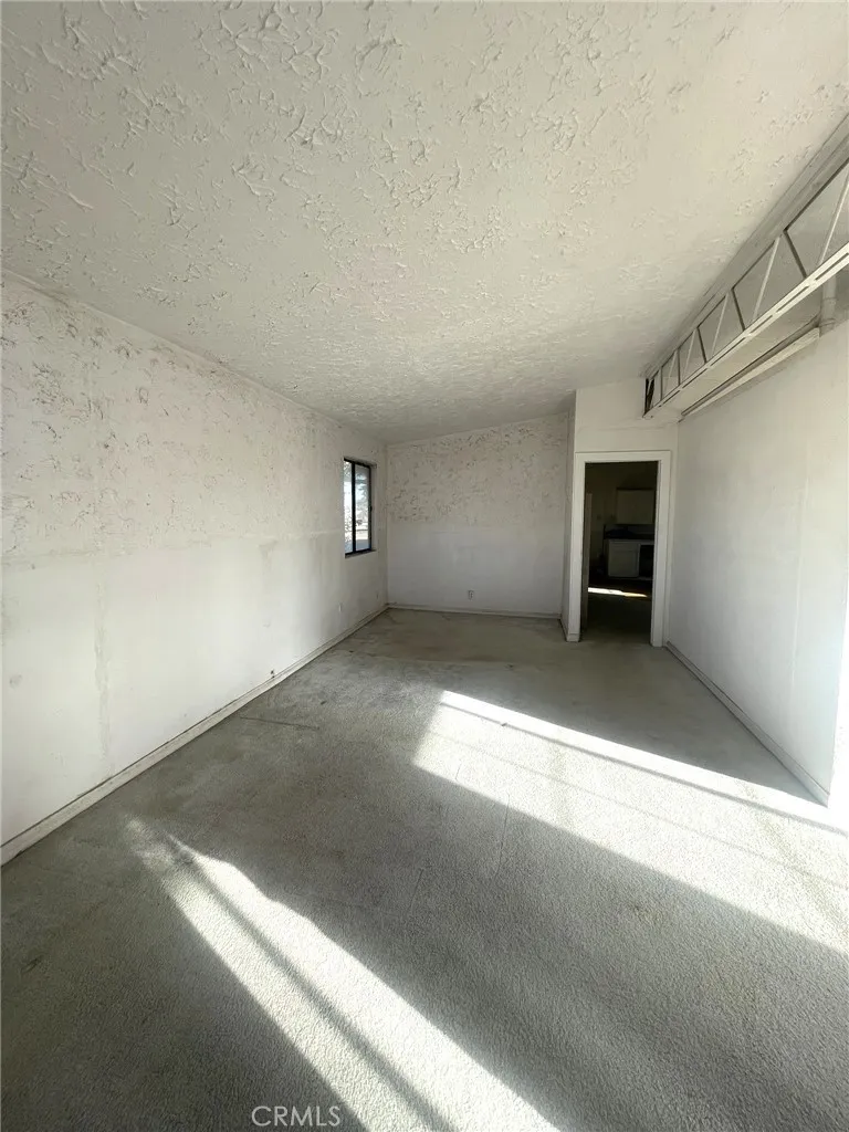 15900 Mesquite, Hesperia, California 92345 home-pic-38