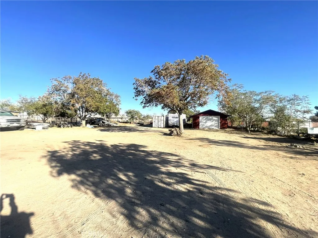 15900 Mesquite, Hesperia, California 92345 home-pic-12