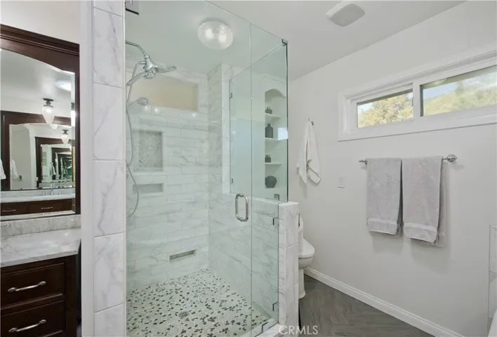 16337 Ravenglen Road, Canyon Country, California 91387