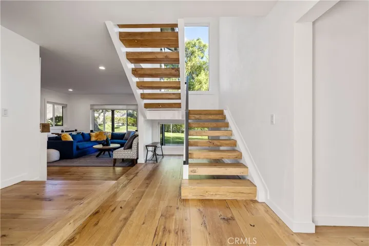 16337 Ravenglen Road, Canyon Country, California 91387