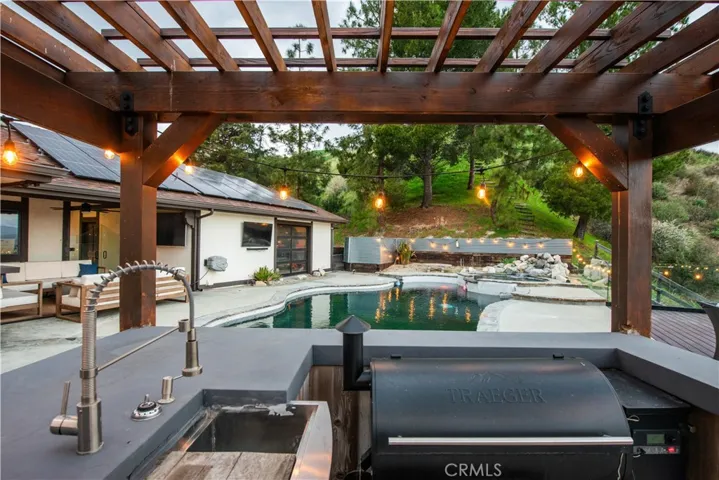 16337 Ravenglen Road, Canyon Country, California 91387