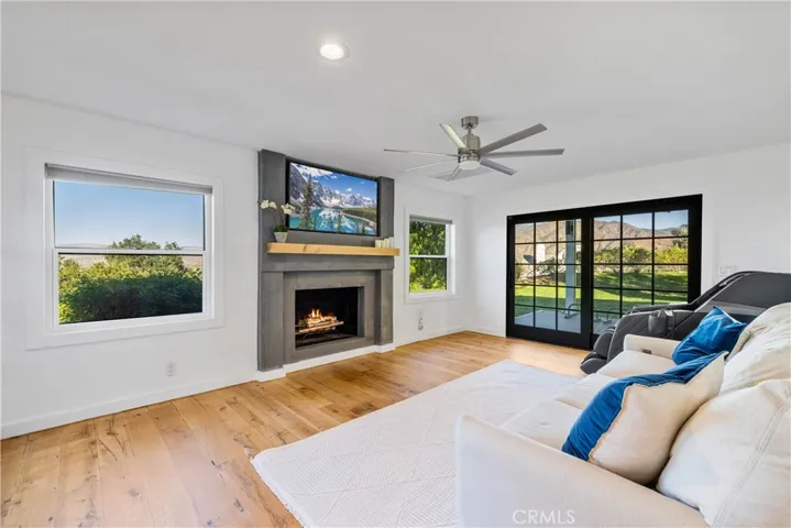 16337 Ravenglen Road, Canyon Country, California 91387