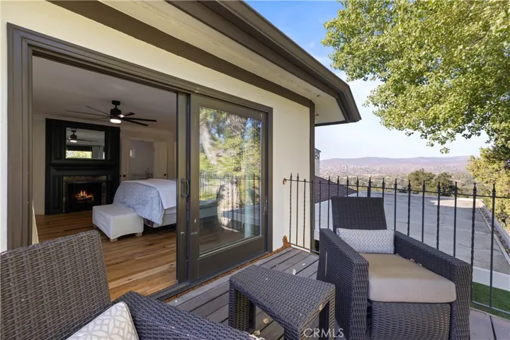 16337 Ravenglen Road, Canyon Country, California 91387