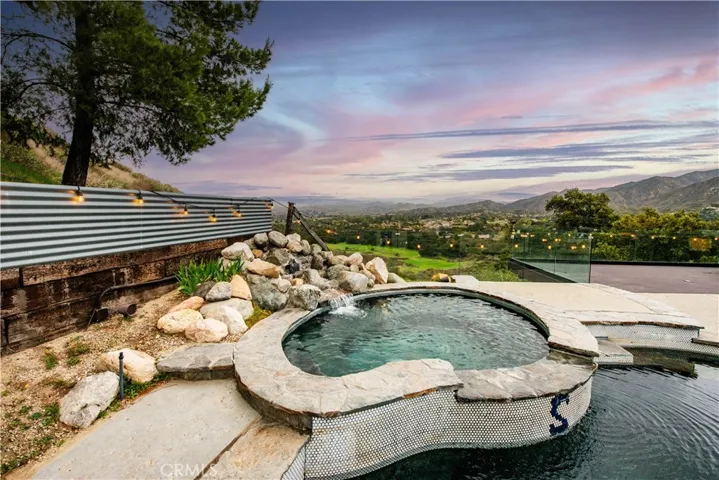 16337 Ravenglen Road, Canyon Country, California 91387
