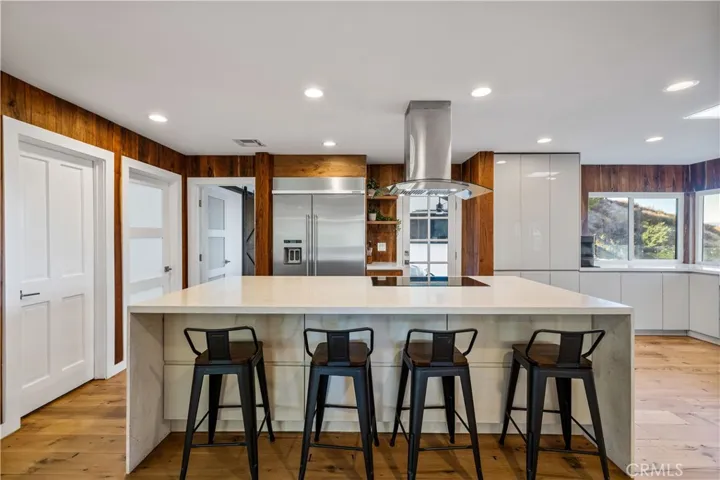16337 Ravenglen Road, Canyon Country, California 91387
