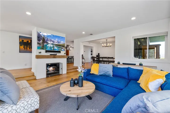 16337 Ravenglen Road, Canyon Country, California 91387
