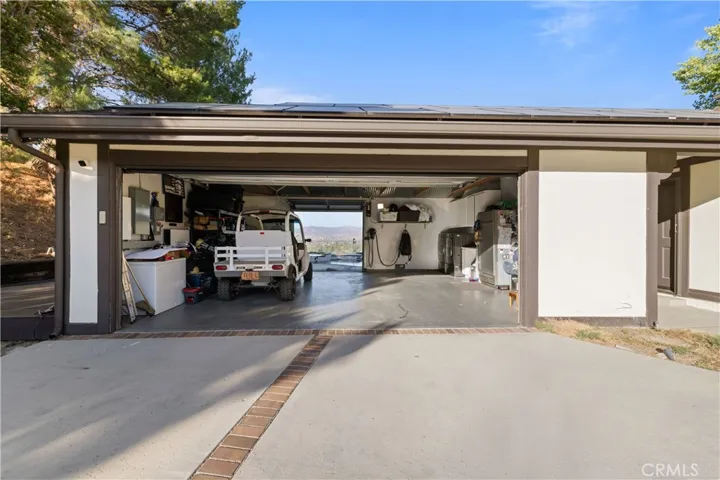 16337 Ravenglen Road, Canyon Country, California 91387
