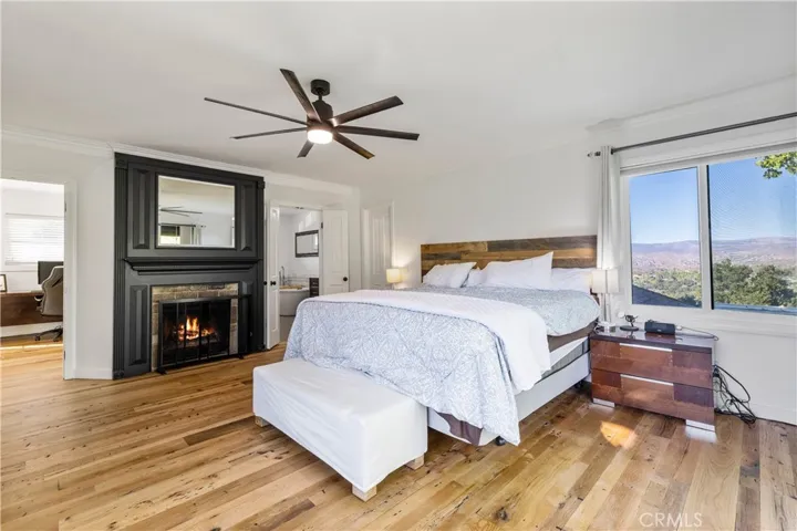 16337 Ravenglen Road, Canyon Country, California 91387