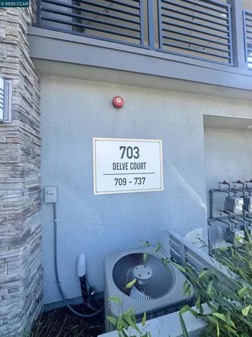 725 Delve Court, Hayward, California 94544