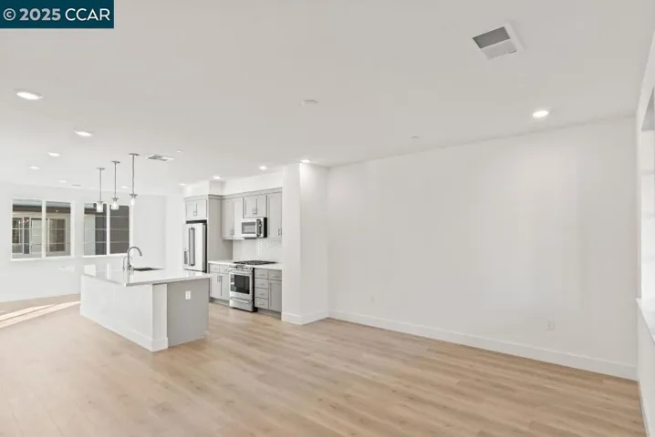 725 Delve Court, Hayward, California 94544