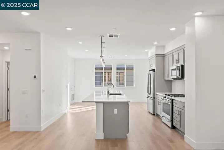 725 Delve Court, Hayward, California 94544