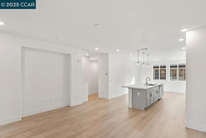 725 Delve Court, Hayward, California 94544