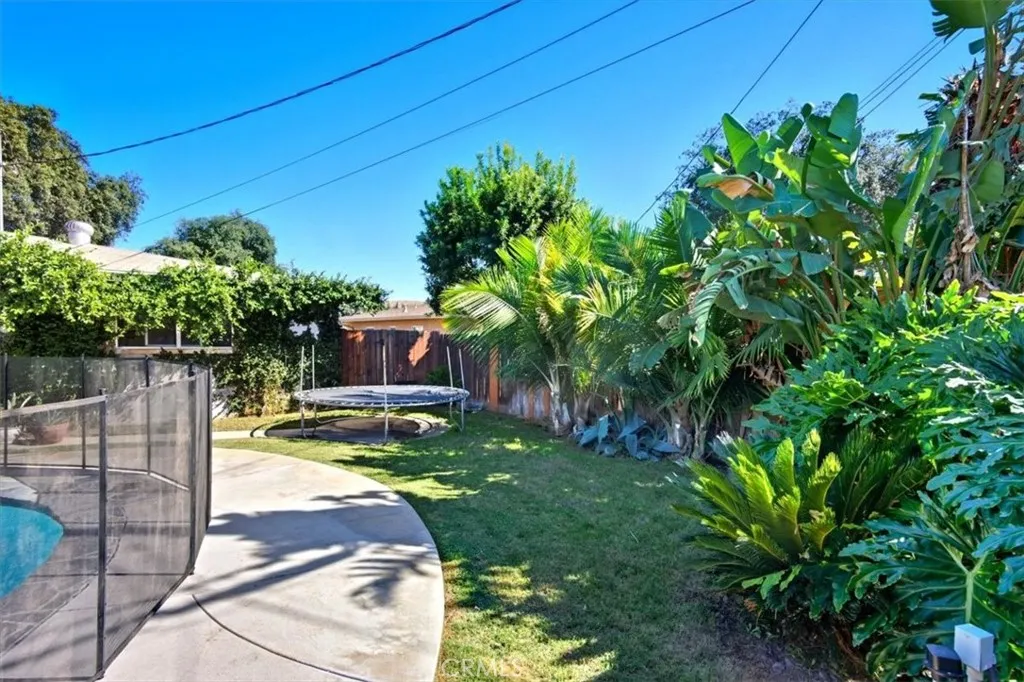 3495 Mono Drive, Riverside, California 92506 home-pic-28