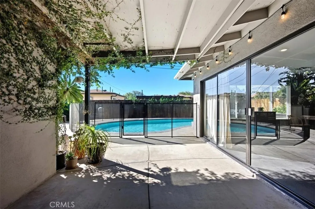 3495 Mono Drive, Riverside, California 92506 home-pic-25